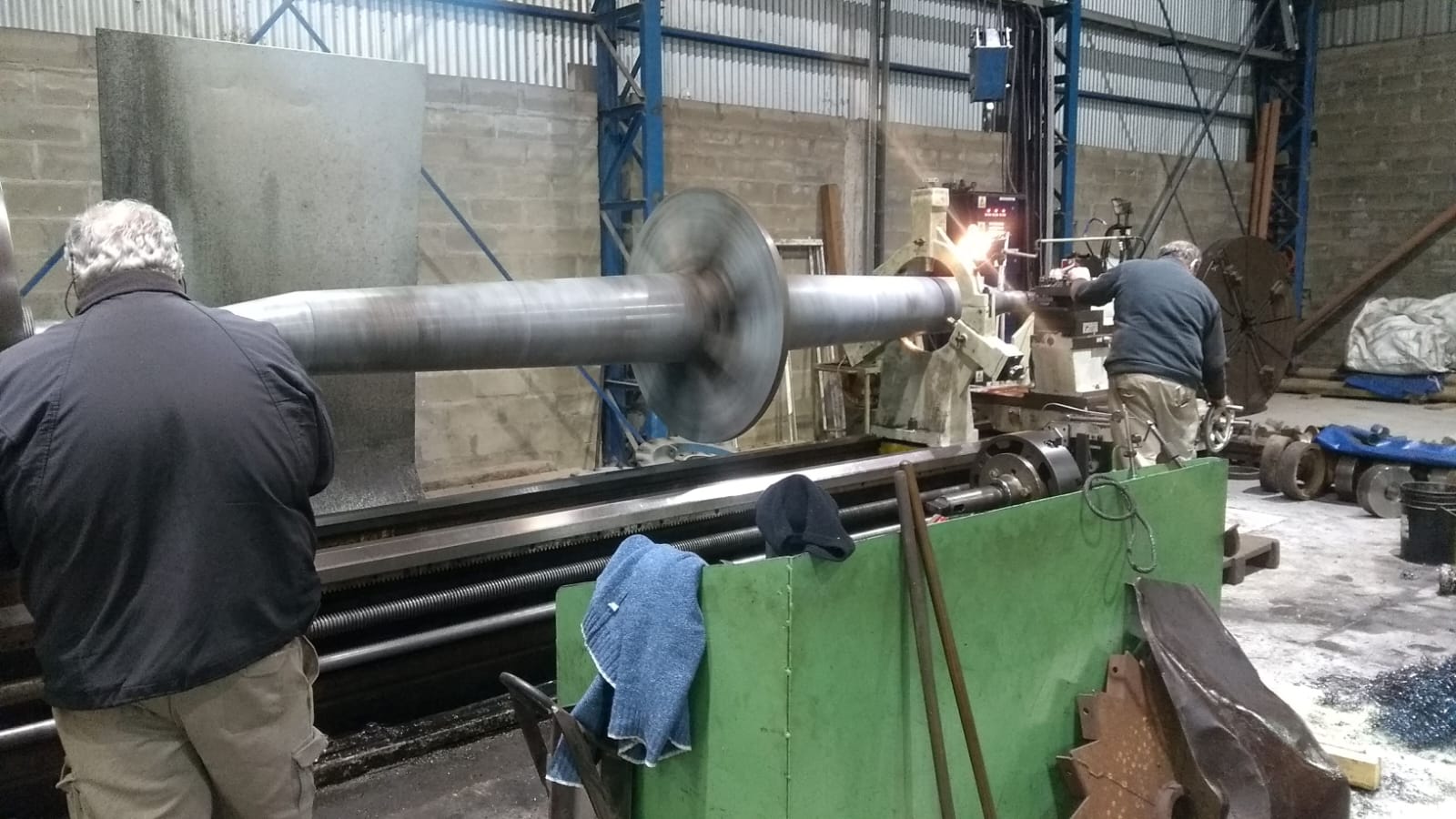 Torno convencional pesado WING DEFANTE